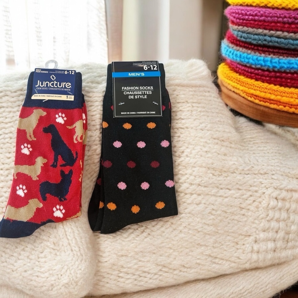 (2) Pairs of Fashion‎ Socks - Size 6-12 - New in Packaging!